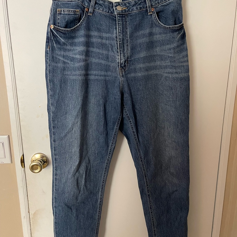 H&M mom jeans